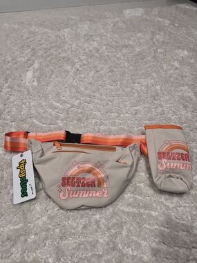 Buckle Beige 'Seelzer Summer' Belt Bag with Orange & Pink Accent